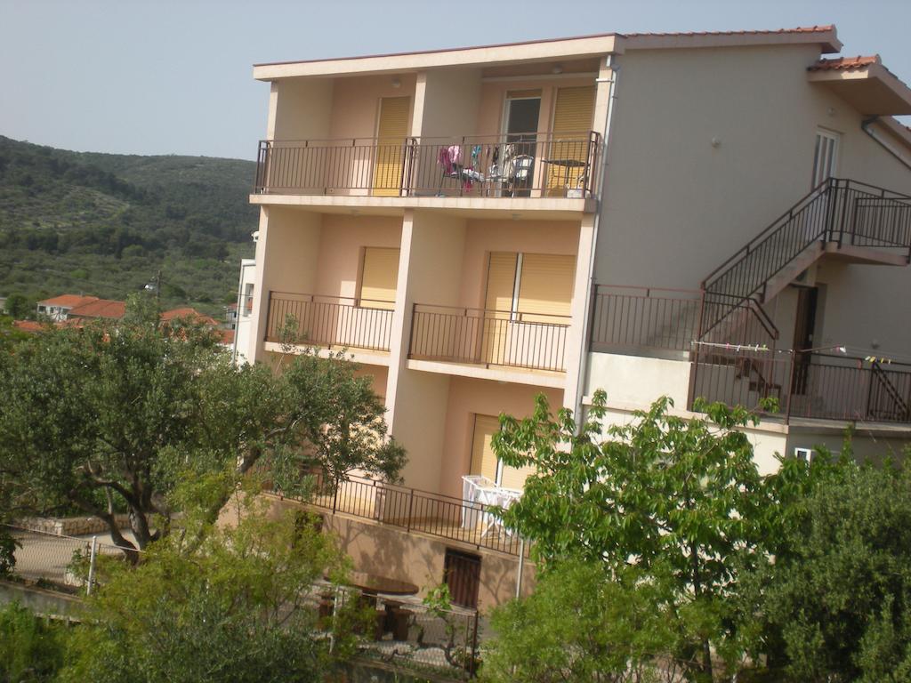 Apartments Jelica Slatine Exterior foto