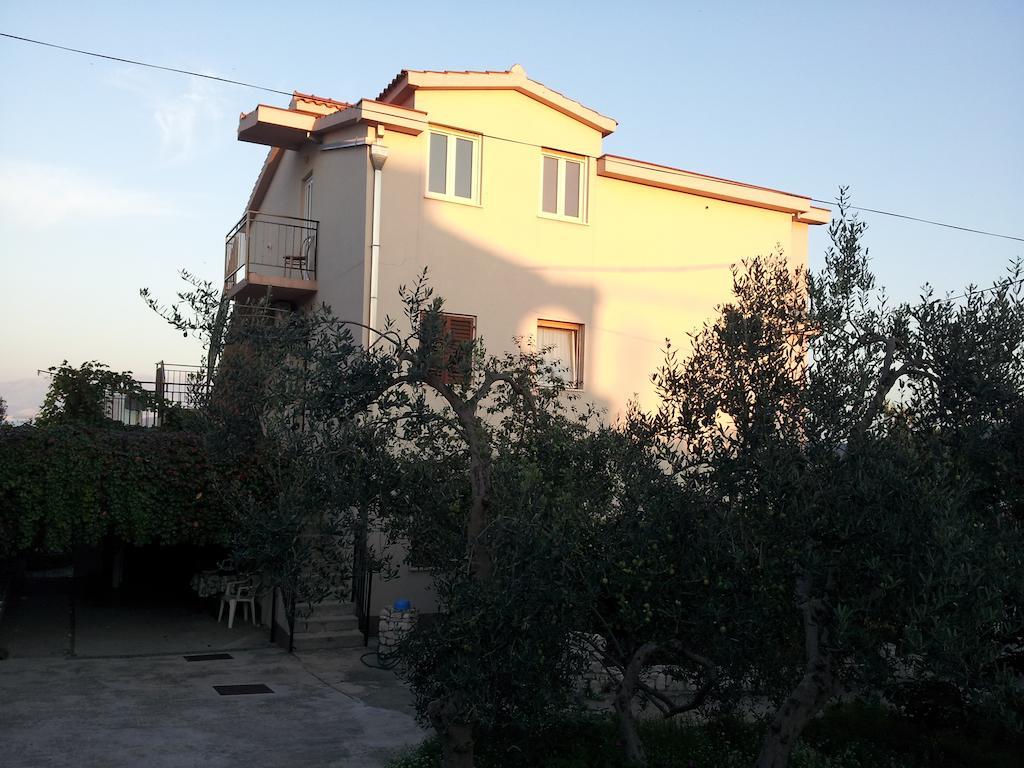 Apartments Jelica Slatine Exterior foto
